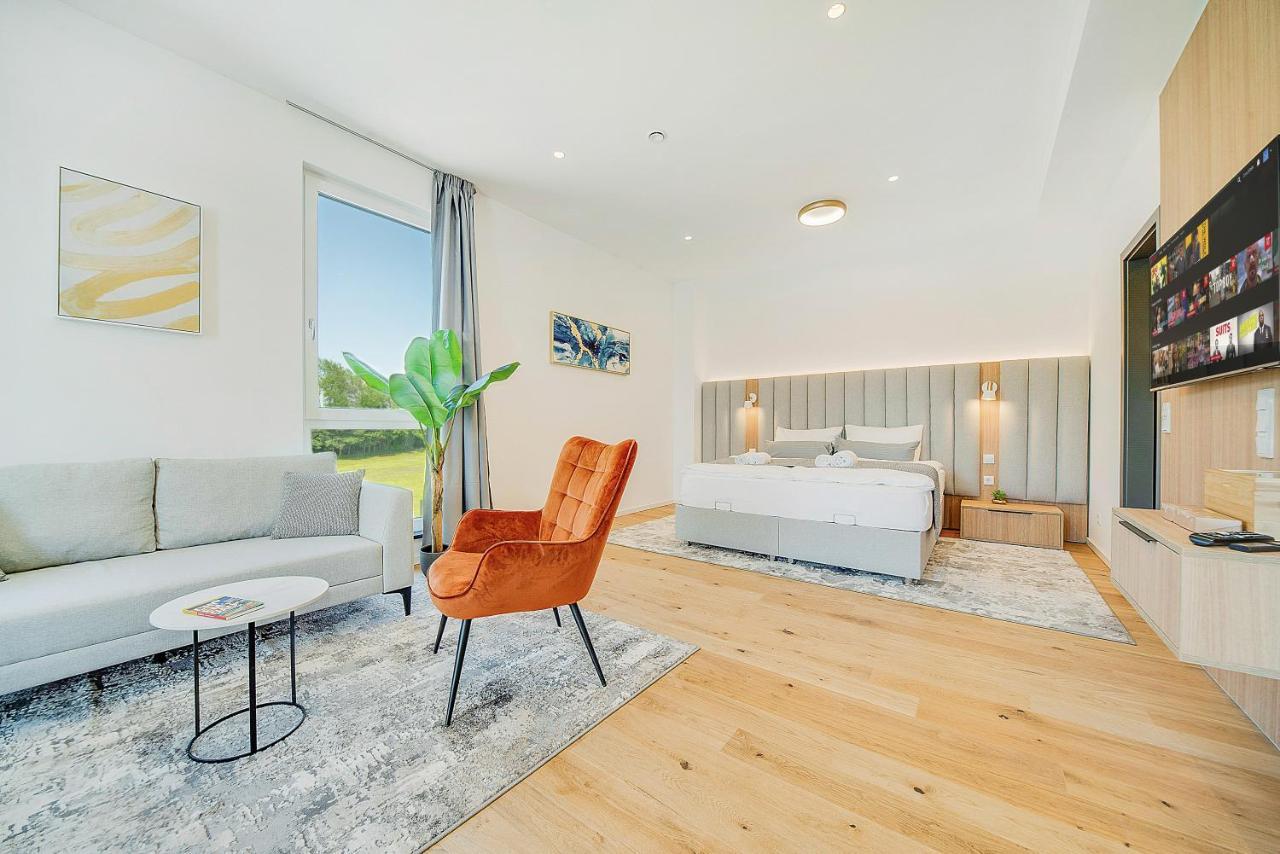 Bright: Rosenheim Aicherpark Екстер'єр фото
