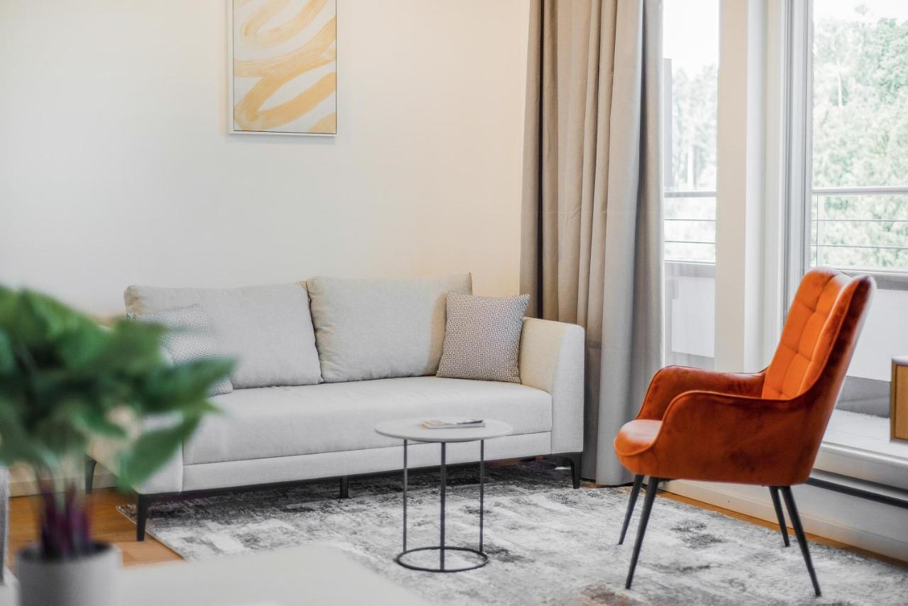 Bright: Rosenheim Aicherpark Екстер'єр фото