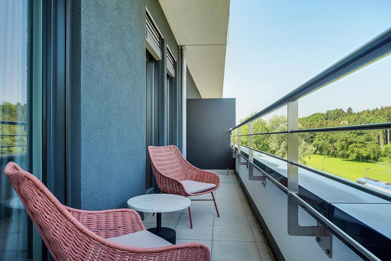 Bright: Rosenheim Aicherpark Екстер'єр фото