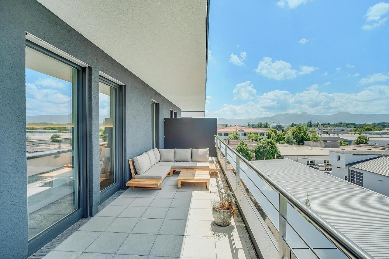 Bright: Rosenheim Aicherpark Екстер'єр фото