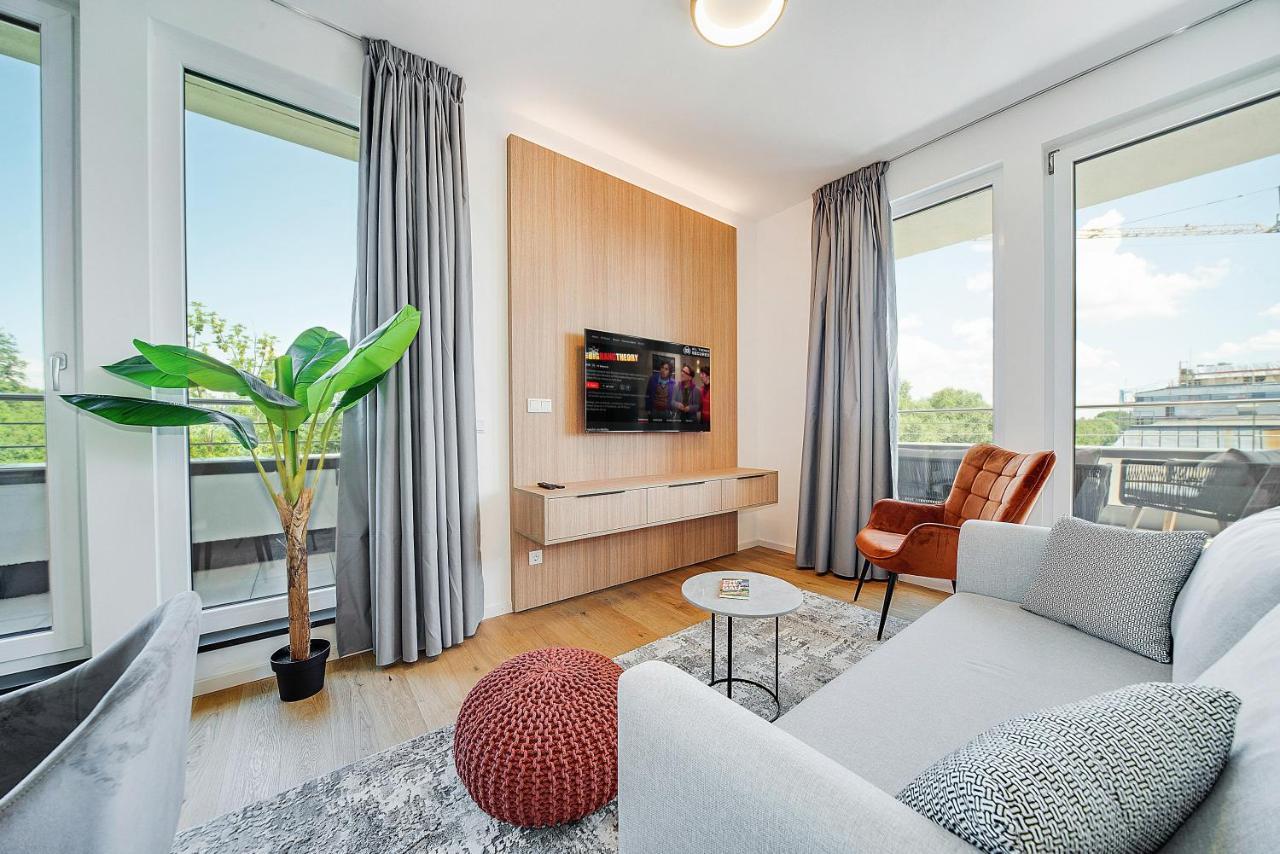 Bright: Rosenheim Aicherpark Екстер'єр фото
